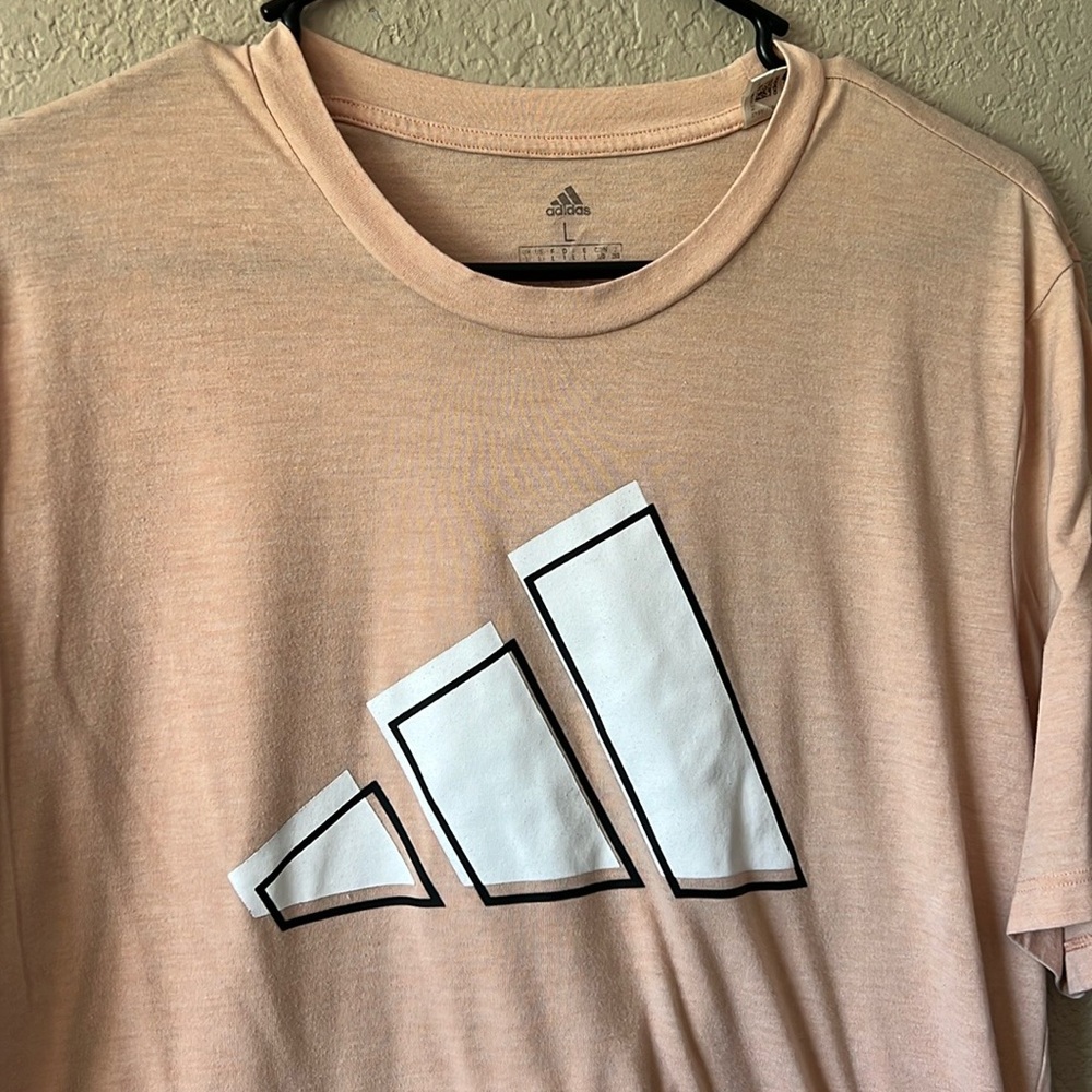 Adidas T-Shirt